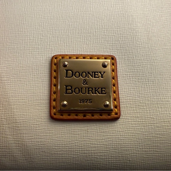 EUC Dooney & Bourke Maddie Saffiano Leather Shoulder Bag - Picture 6 of 11